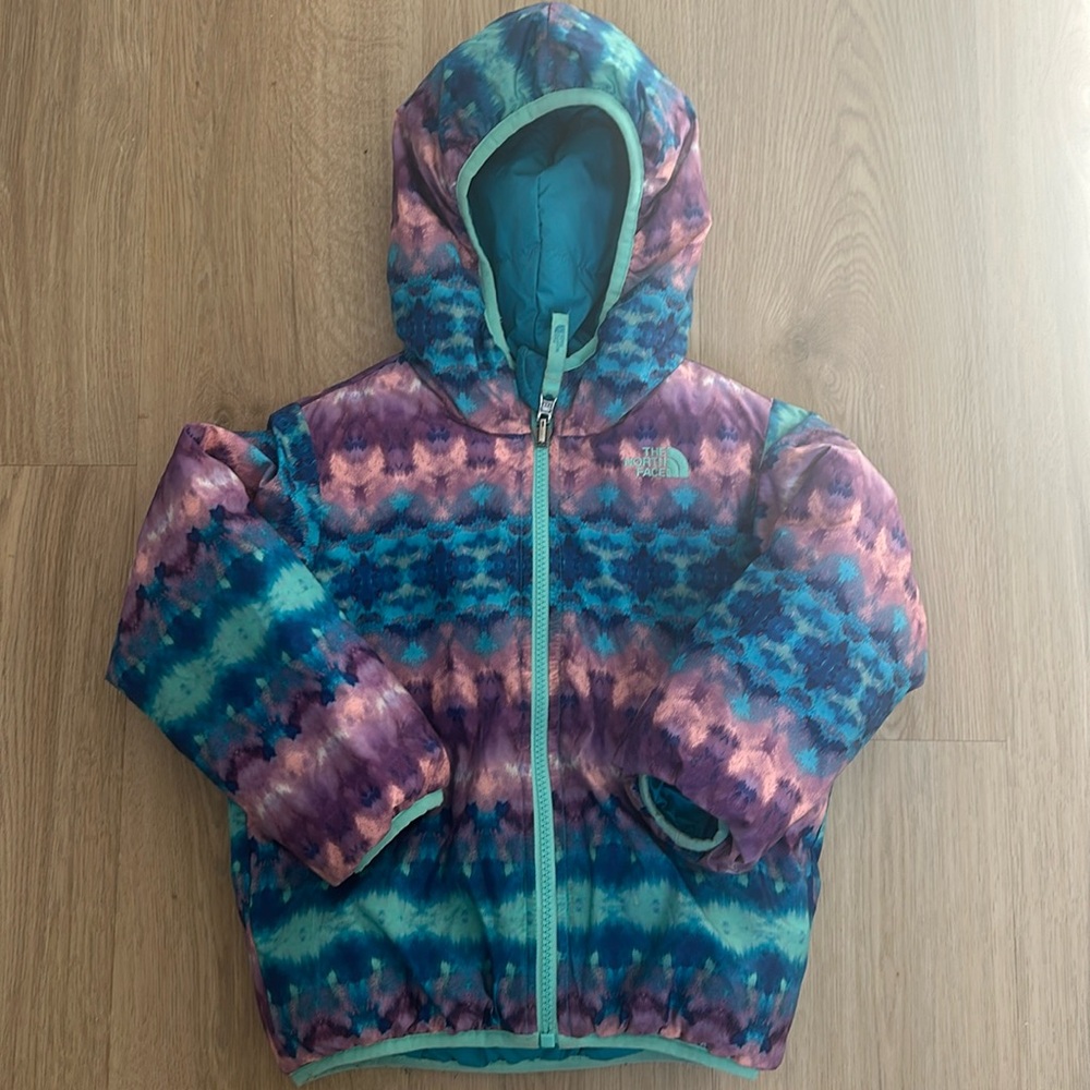 Good condition reversible North Face Jacket 4t
